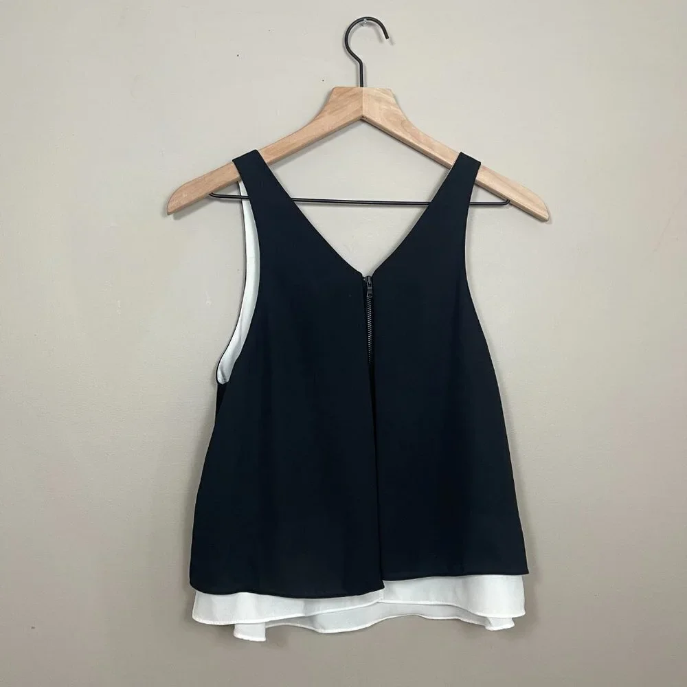 Sam Edelman Black & White Double Layer Sleeveless Top - Picture 6 of 12